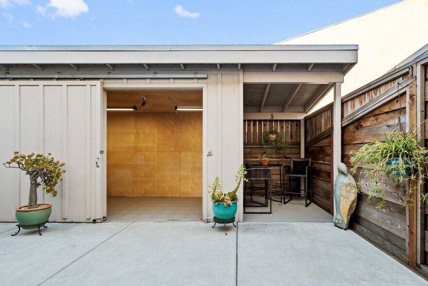 More Photos Of 108 High Rd, Santa Cruz Flex For Sale