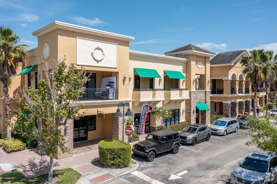 More Photos Of 13564 Village Park Dr, Orlando Unknown For Lease