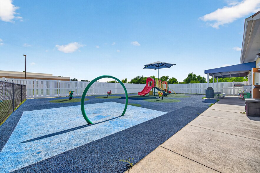 More Photos Of 33043 Egypt Ln, Magnolia Daycare Center For Sale