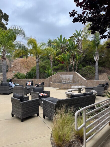 More Photos Of 489 Saxony Pl, Encinitas Medical For Lease