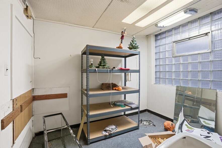 More Photos Of 10835 S Western Ave, Chicago Apartments For Sale
