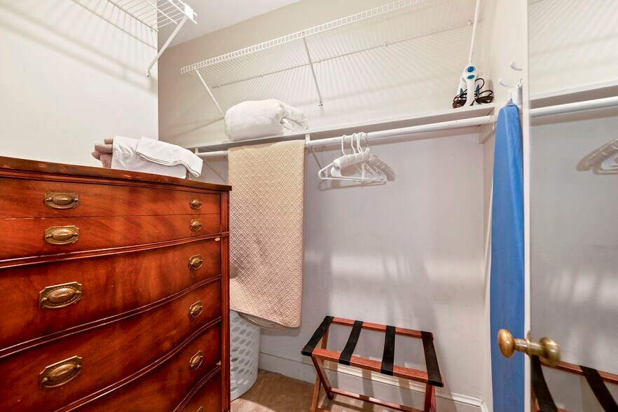 More Photos Of 1755 18th St Nw, Washington Apartments For Sale