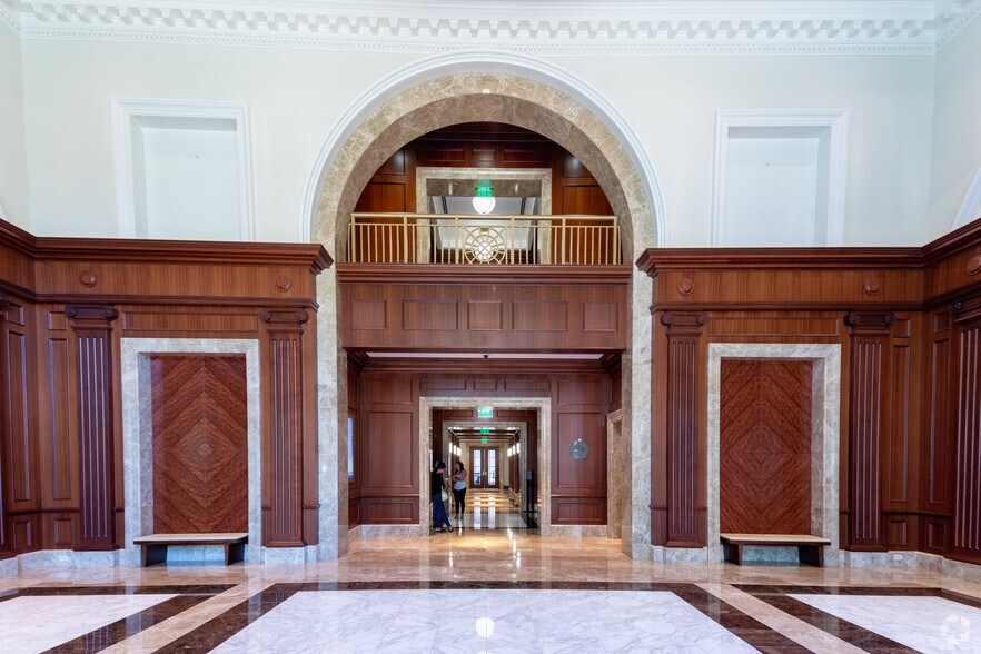 More Photos Of 4350 Congress St, Charlotte Office For Lease