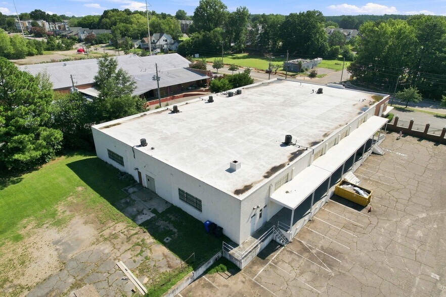 More Photos Of 1512 Garner Rd, Raleigh Warehouse For Lease