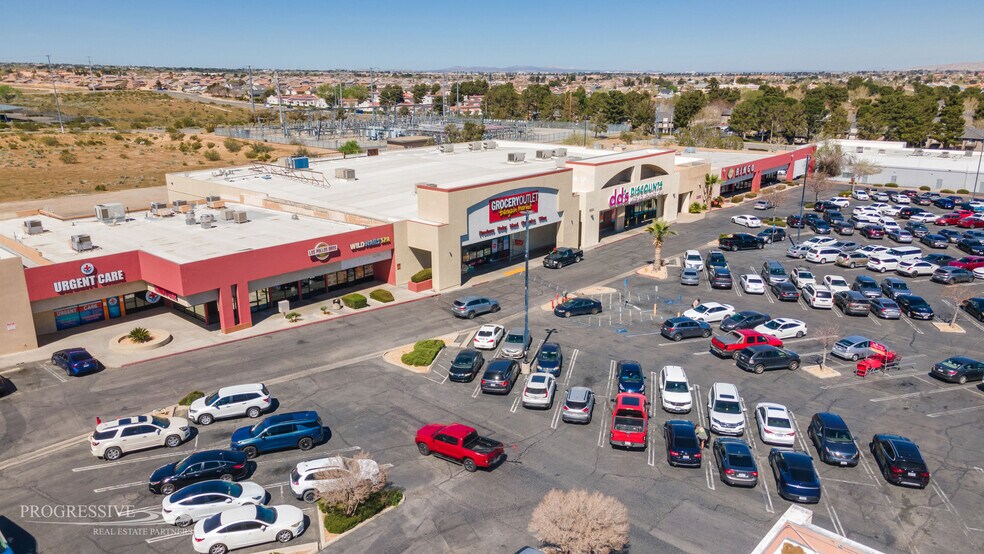 More Photos Of 12160-12192 Hesperia Rd, Victorville Convenience Store For Lease