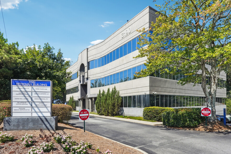 Primary Photo Of 3190 Northeast Expy, Chamblee Office For Lease