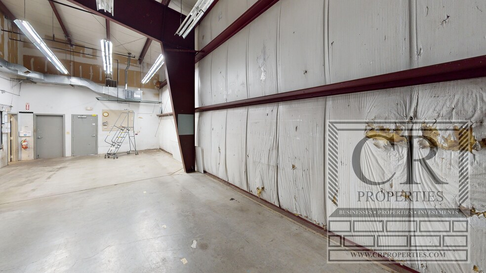 More Photos Of 2934 US Route 9W, New Windsor Township Auto Dealership For Sale