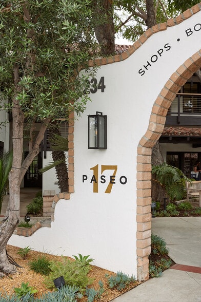 More Photos Of 234 E 17th St, Costa Mesa Office For Lease