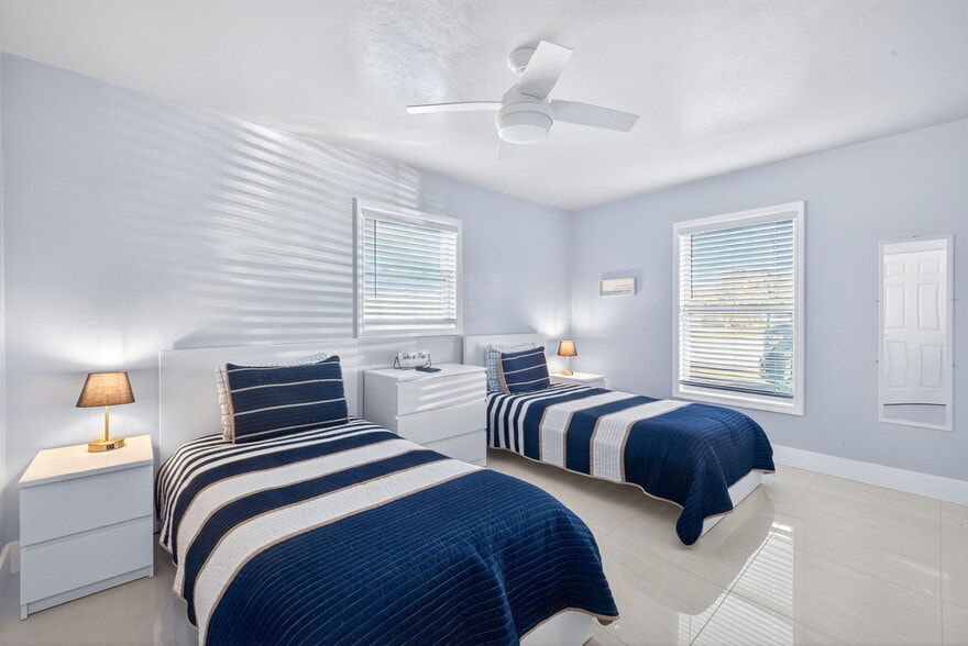 More Photos Of 624 SE 46th St, Cape Coral Apartments For Sale