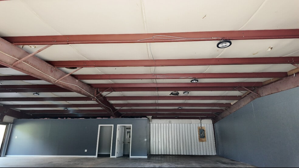 More Photos Of 1081 Fort Mill Hwy, Indian Land Warehouse For Lease
