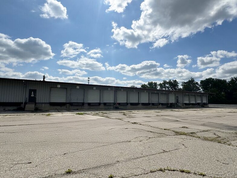 More Photos Of 603 Shepherd Dr, Lockland Truck Terminal For Lease