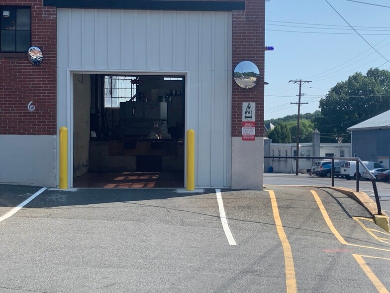 More Photos Of 6 Front Street Plaza, Mohnton Food Processing For Sale