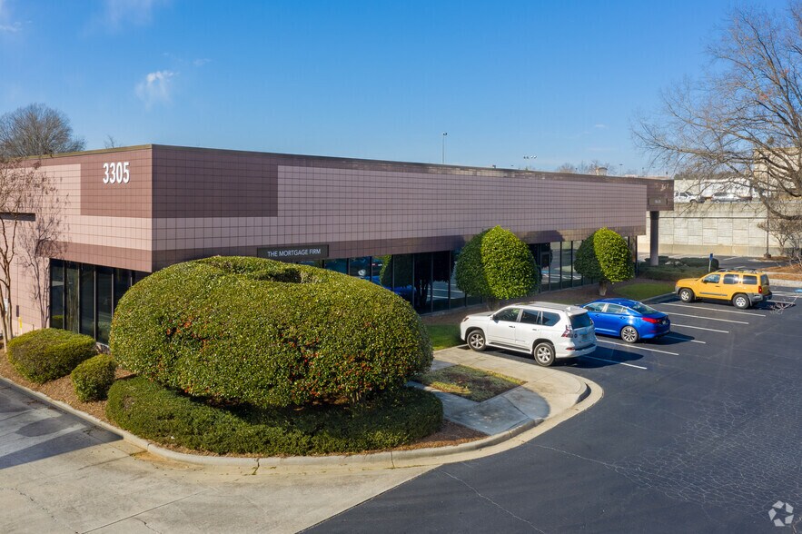 More Photos Of 3305 Breckinridge Blvd, Duluth Light Distribution For Lease