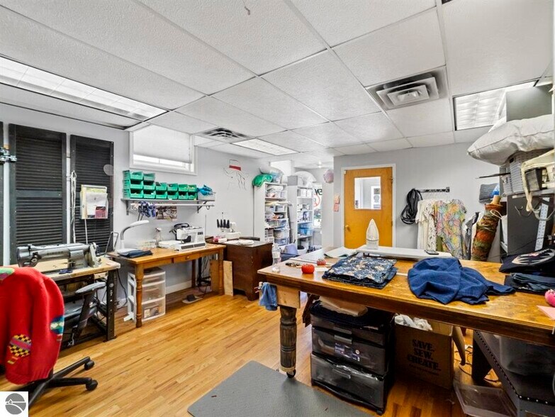 More Photos Of 180 S Benzie Blvd, Beulah Storefront Retail Office For Sale