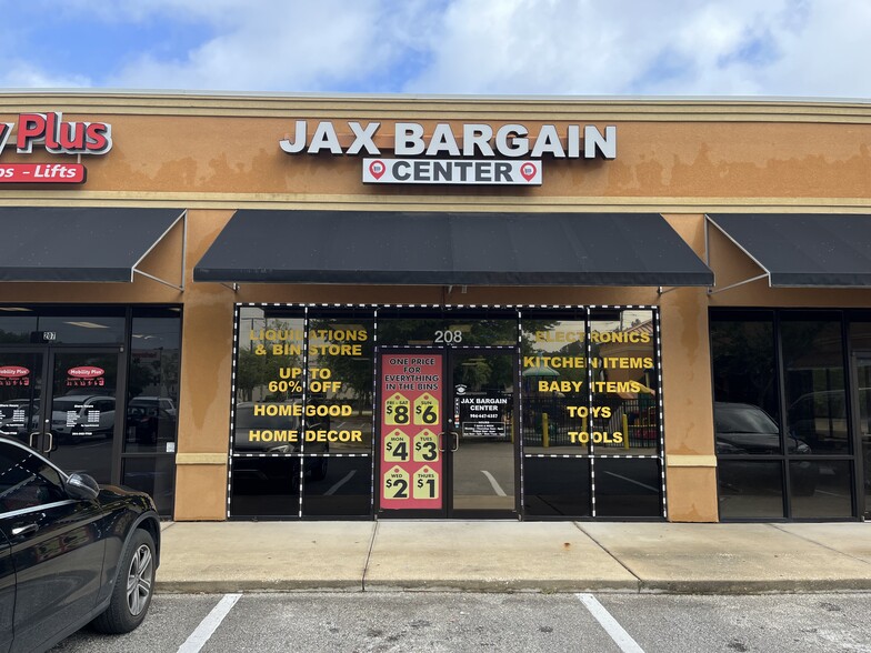 Primary Photo Of 5285 Shad Rd, Jacksonville Storefront Retail Office For Lease