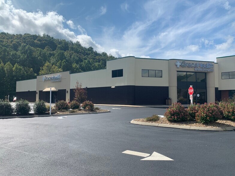 More Photos Of 1001-1029 Cumberland Falls Hwy, Corbin Unknown For Lease