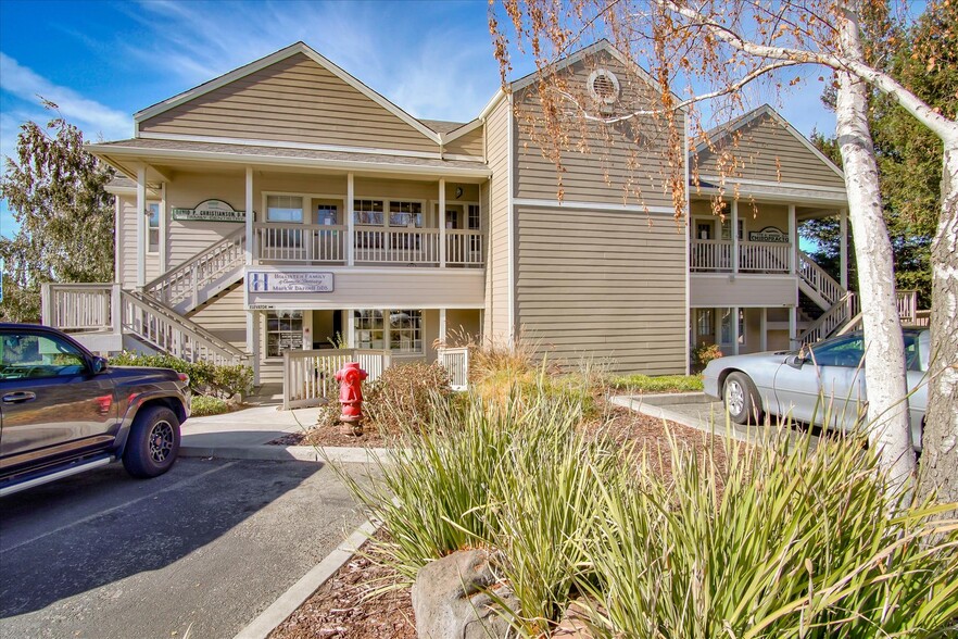 More Photos Of 890 Sunset Dr, Hollister Medical For Lease