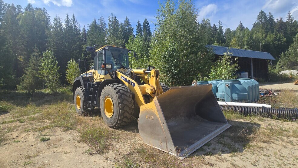 More Photos Of 1500 Hot Springs Rd, Nakusp Industrial For Sale