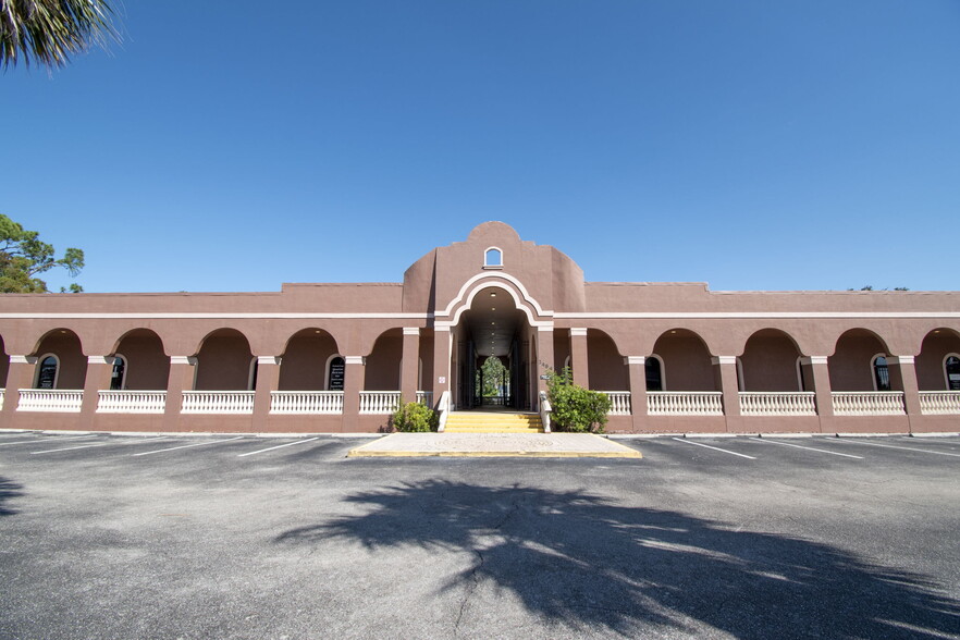 Primary Photo Of 2484 Caring Way, Port Charlotte Medical For Lease