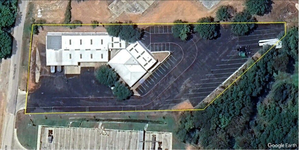 More Photos Of 2005 Tile Factory Rd, Palestine Manufacturing For Lease