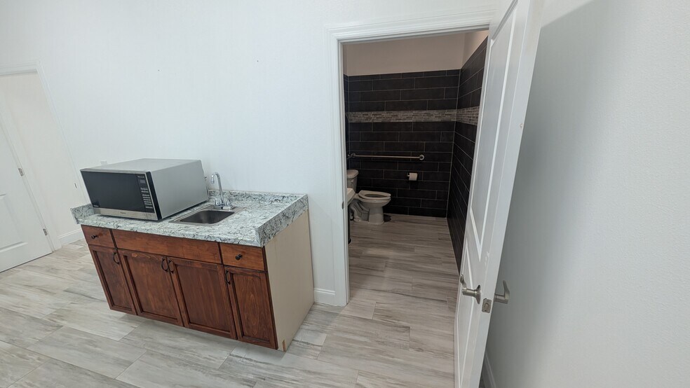 More Photos Of 1743 Agora Cir SE, Palm Bay Office For Lease