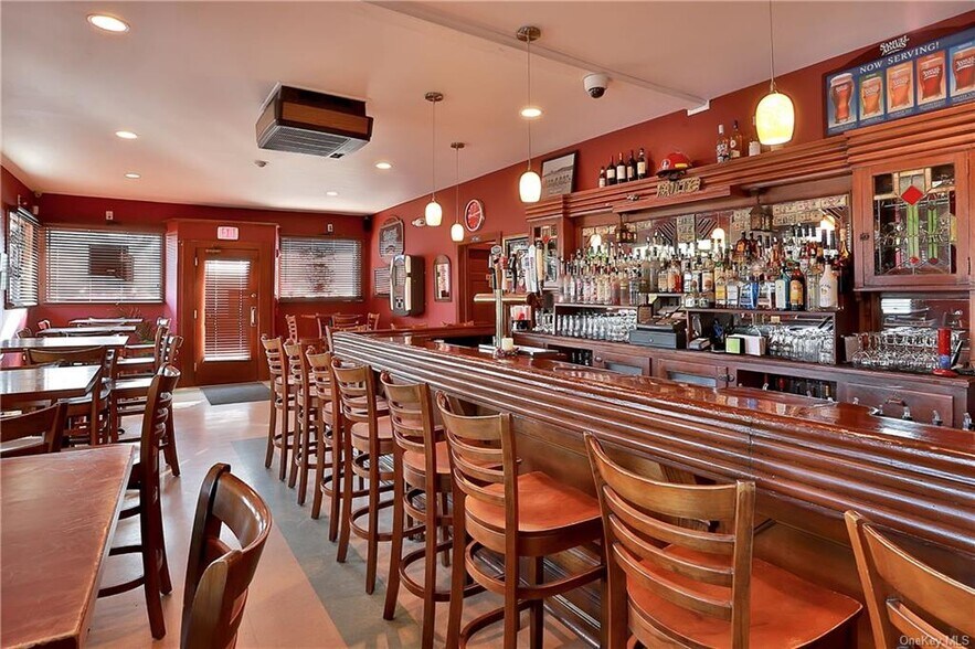 More Photos Of 243-249 Orange Tpke, Sloatsburg Restaurant For Sale