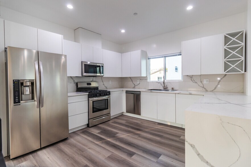 More Photos Of 2150-2154 S West View St, Los Angeles Apartments For Sale