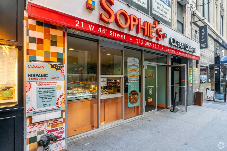 More Photos Of 21 W 45th St, New York Office For Lease