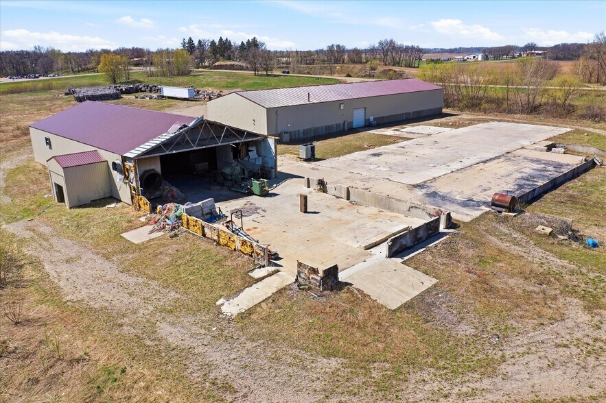More Photos Of 24104 755th Ave, Albert Lea Warehouse For Sale