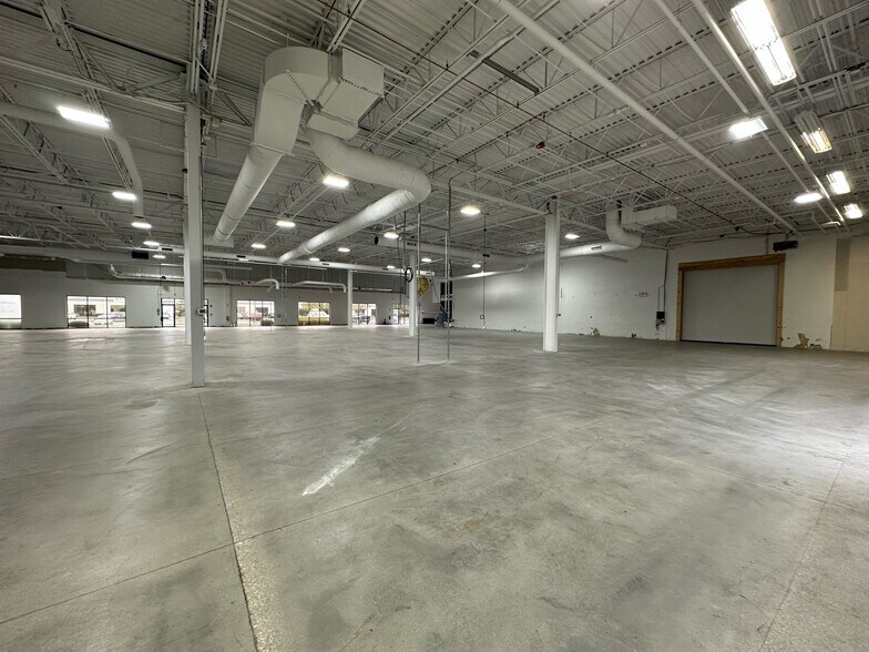 More Photos Of 8816-8840 Beckett Rd, West Chester Warehouse For Lease