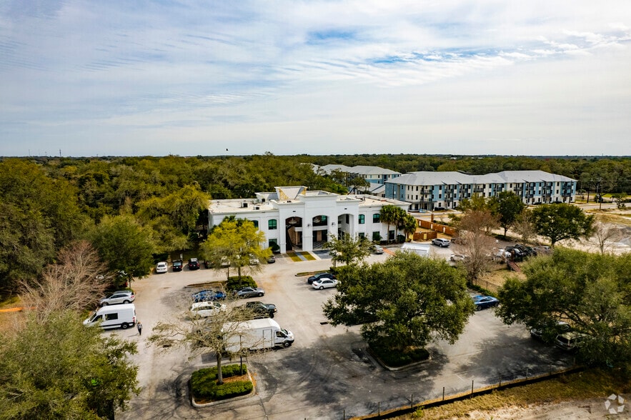 More Photos Of 330 Pauls Dr, Brandon Loft Creative Space For Lease