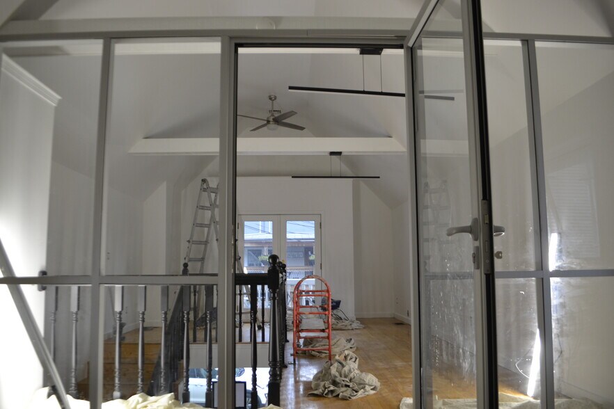 More Photos Of 9 Monroe St, Ellicottville Storefront Retail Residential For Lease