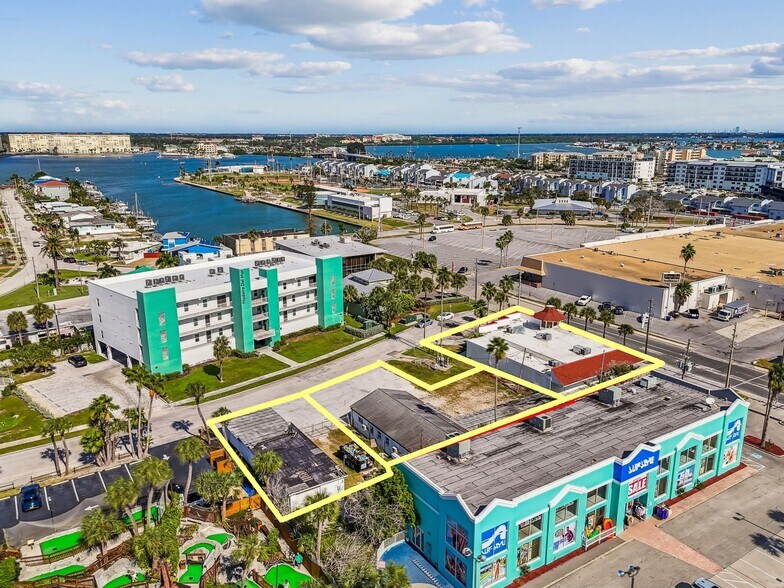 More Photos Of 50 153rd Ave, Madeira Beach Freestanding For Sale