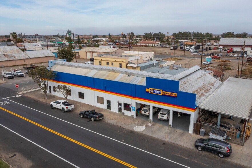 More Photos Of 609 N 7th St, Williams Auto Repair For Sale