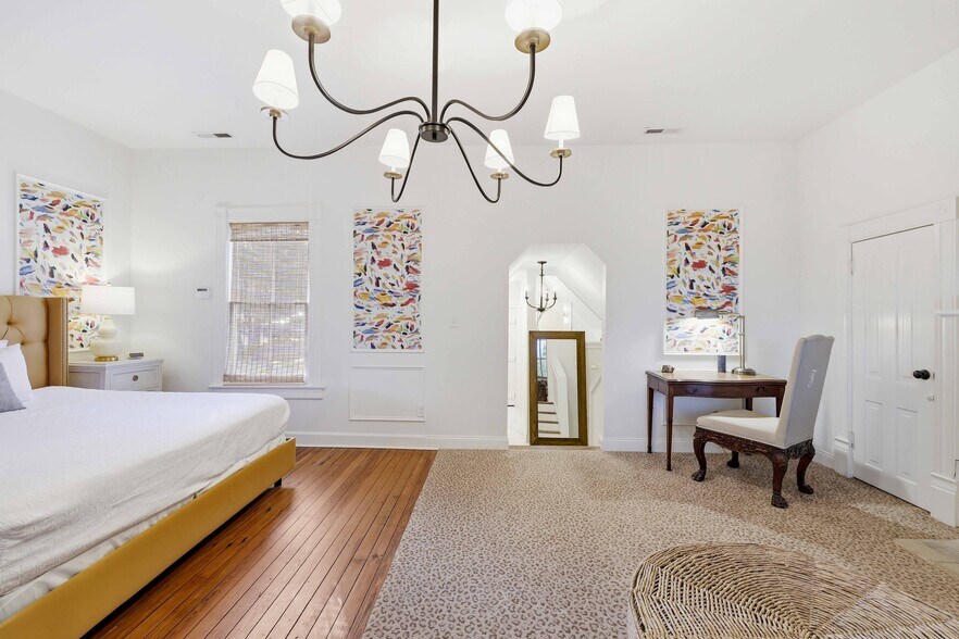 More Photos Of 320 Blount Ave, Guntersville Specialty For Sale