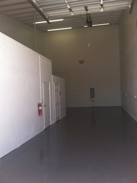More Photos Of 28720 S Diesel Dr, Bonita Springs Warehouse For Lease