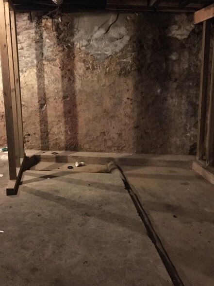 More Photos Of 707 West Ave, Jenkintown Storefront Retail Residential For Lease