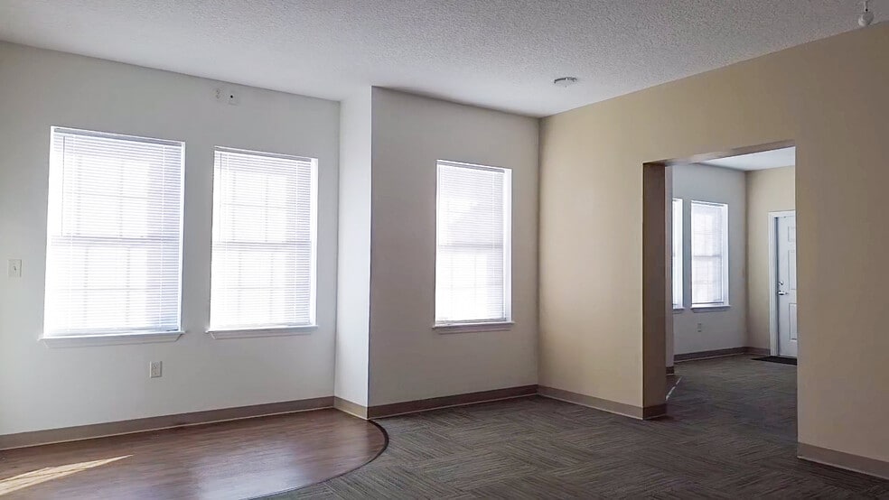 More Photos Of 13453 N Main St, Jacksonville Medical For Lease