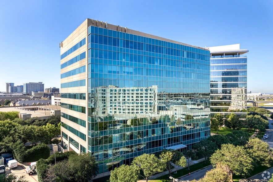 More Photos Of 5800 Granite Pky, Plano Office For Lease