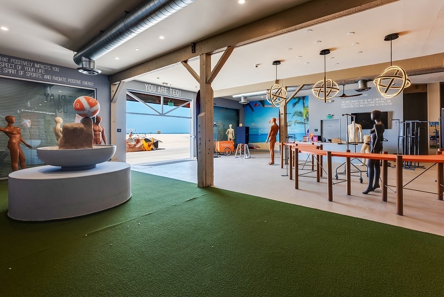 More Photos Of 1011 Ocean Front Walk, Venice Storefront Retail Office For Sale