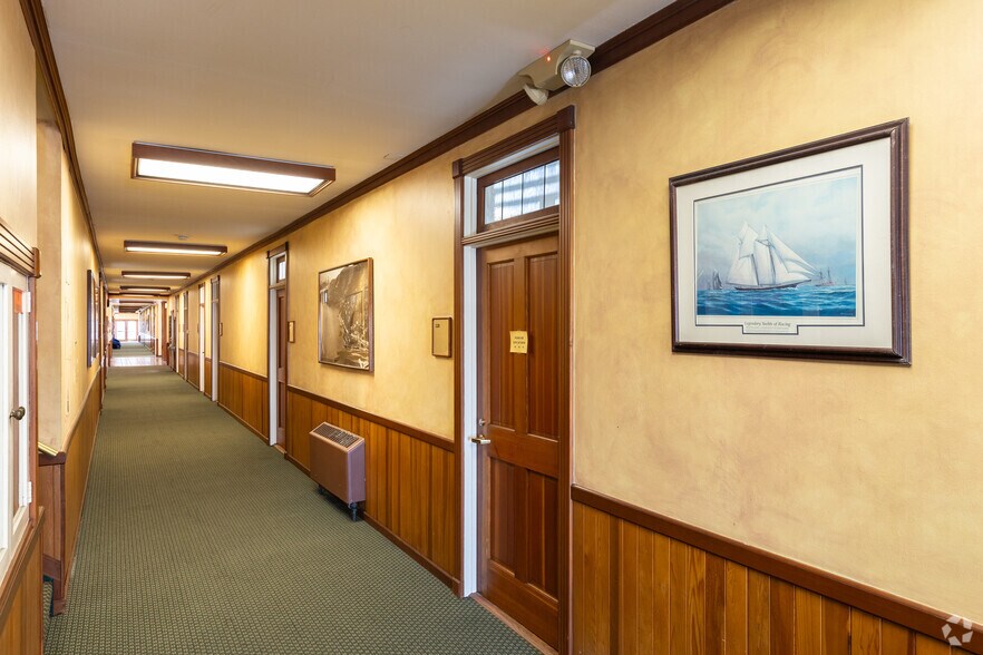 More Photos Of 3030 Bridgeway, Sausalito Office For Lease