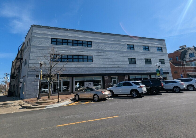 More Photos Of 1893 Sheridan Rd, Highland Park Medical For Lease