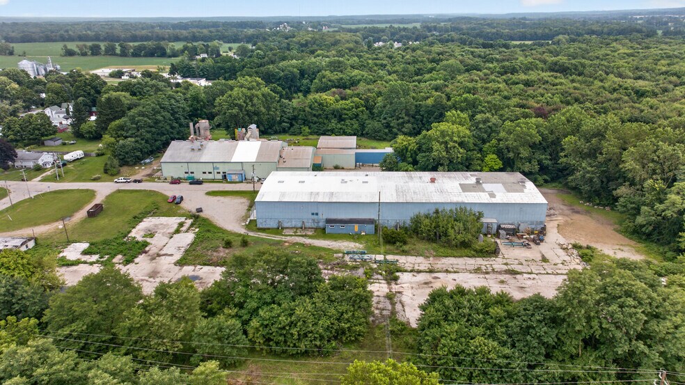 More Photos Of 120 Mill St, Springport Manufacturing For Sale