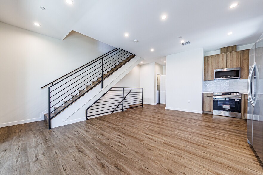 More Photos Of 1857 Crenshaw Blvd, Los Angeles Apartments For Sale