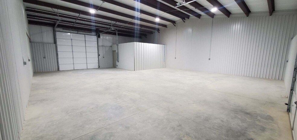 More Photos Of 441773 E. 260 rd, Vinita Industrial For Sale