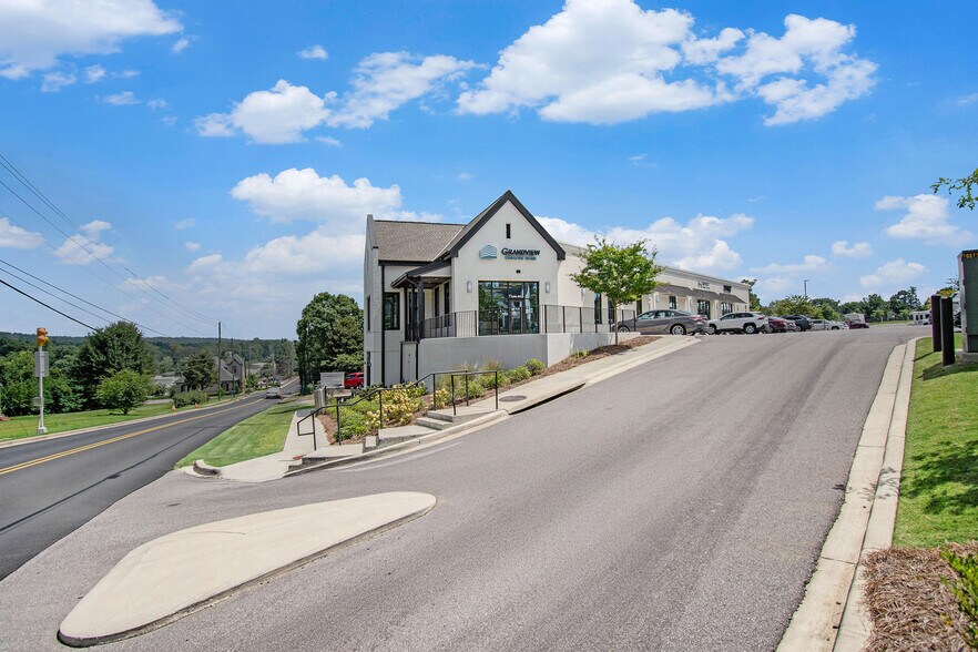 More Photos Of 4317 Dolly Ridge Rd, Birmingham Storefront Retail Office For Sale