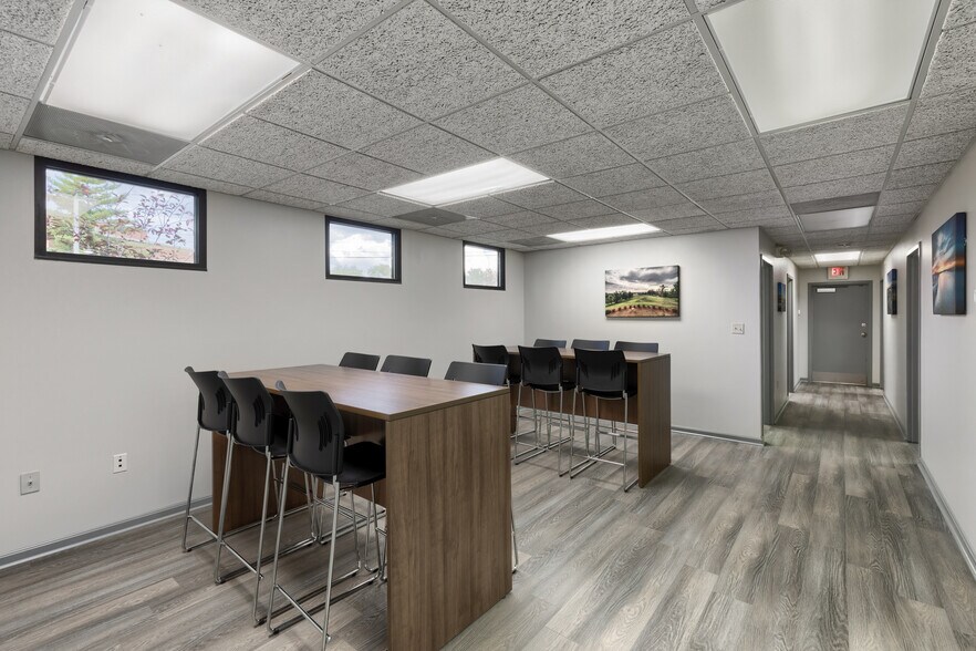 More Photos Of 725 Harvard Dr, Owensboro Coworking Space