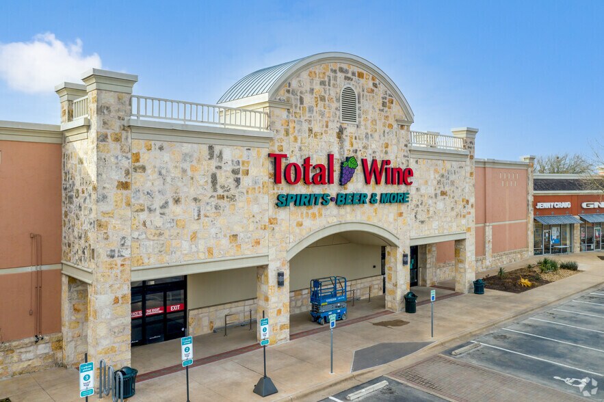 More Photos Of Brodie Ln @ SEC Brodie Ln & Hwy 290 W, Sunset Valley Unknown For Lease