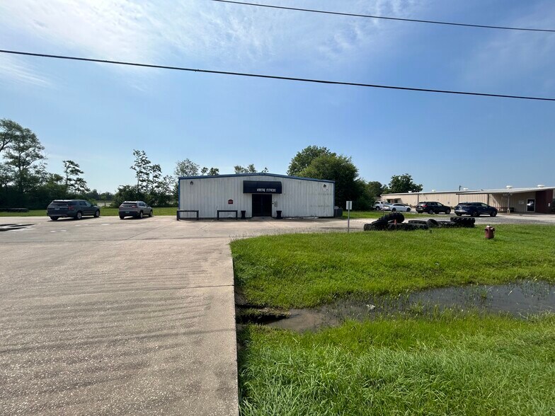 More Photos Of 15285 Highway 124, Beaumont Office For Sale