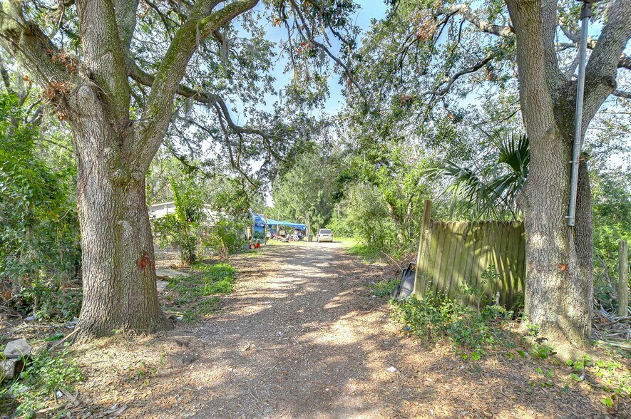 More Photos Of 425 18th St SE, Ruskin Manufactured Housing Mobile Home Park For Sale